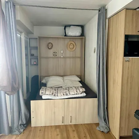 Renovated Loft Harbor & Within Walking Distance Ac Wi-fi La Grande-Motte