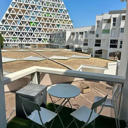 Renovated Loft Harbor & Within Walking Distance Ac Wi-fi * La Grande-Motte
