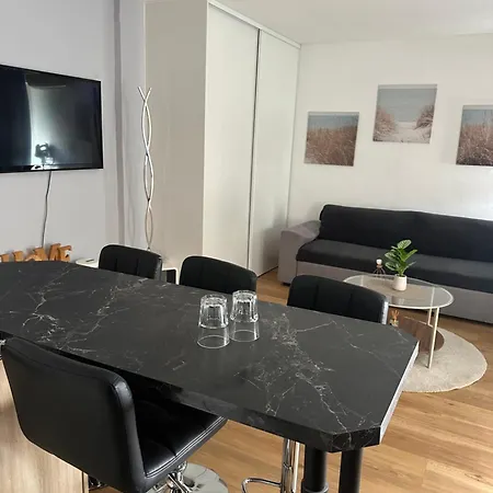 Renovated Loft Harbor & Within Walking Distance Ac Wi-fi La Grande-Motte