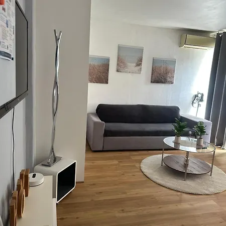 Renovated Loft Harbor & Within Walking Distance Ac Wi-fi